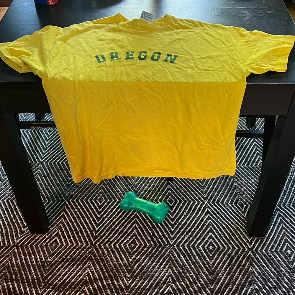 Vintage Oregon Ducks tshirt XL men’s. GUC.